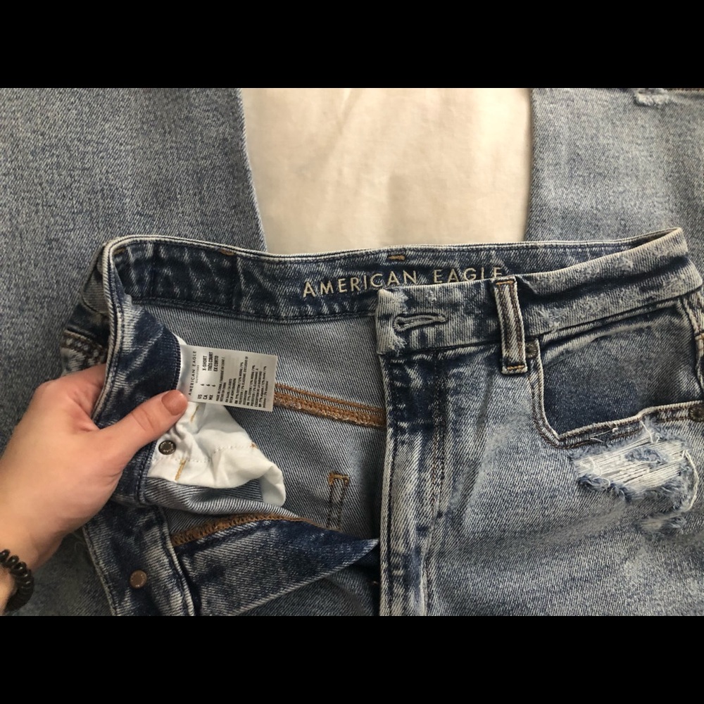 American Eagle Curvy Mom Jeans